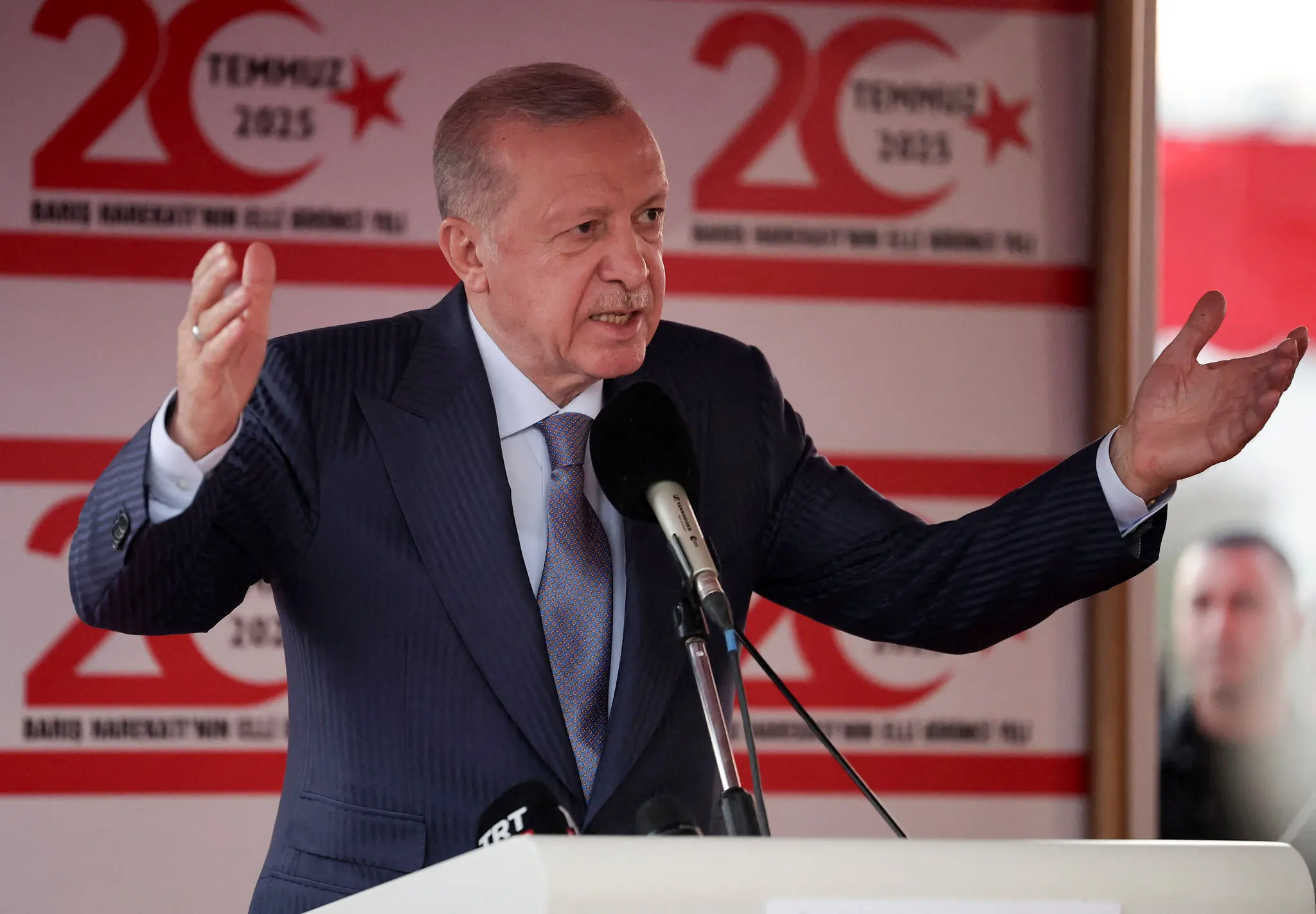 Арешти в Туреччині: антикорупційна кампанія чи політичне переслідування?